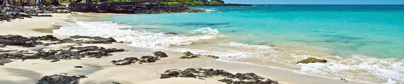 ハワイ島、白い砂浜のビーチ