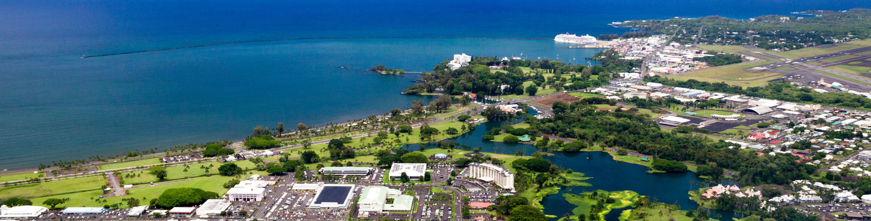 ハワイ島ヒロの航空写真