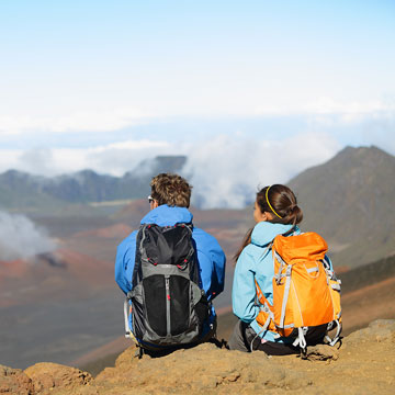 火山国立公園をカップルでハイキング