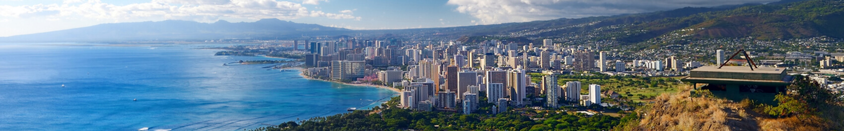 Waikiki beach and shoreline on the left with buildings of Honolulu on the right