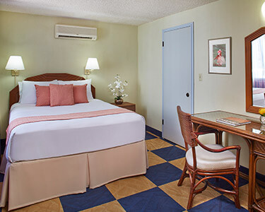 grid-Aston-Ewa-Hotel-Waikiki-375x300.jpg