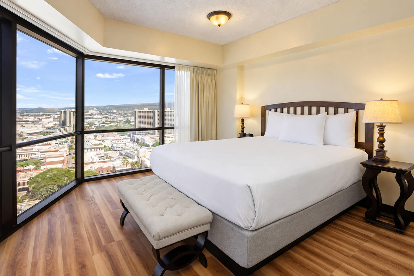 One-Bedroom Executive Ocean View Suite Bedroom