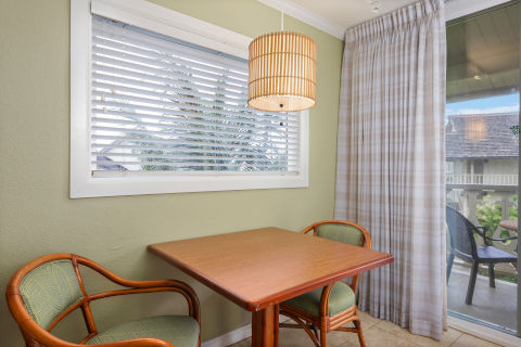 Dining area in Garden View Room