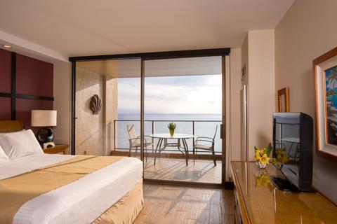 One-Bedroom Premium Oceanfront Bedroom