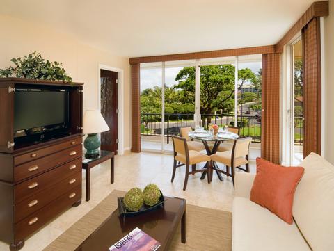 One-Bedroom Garden View Premium Living Area