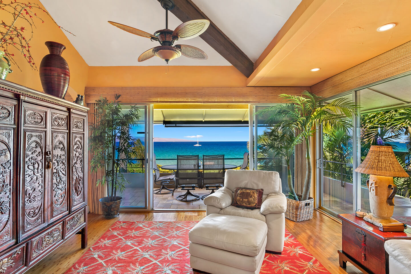 One Bedroom Oceanfront Living Area
