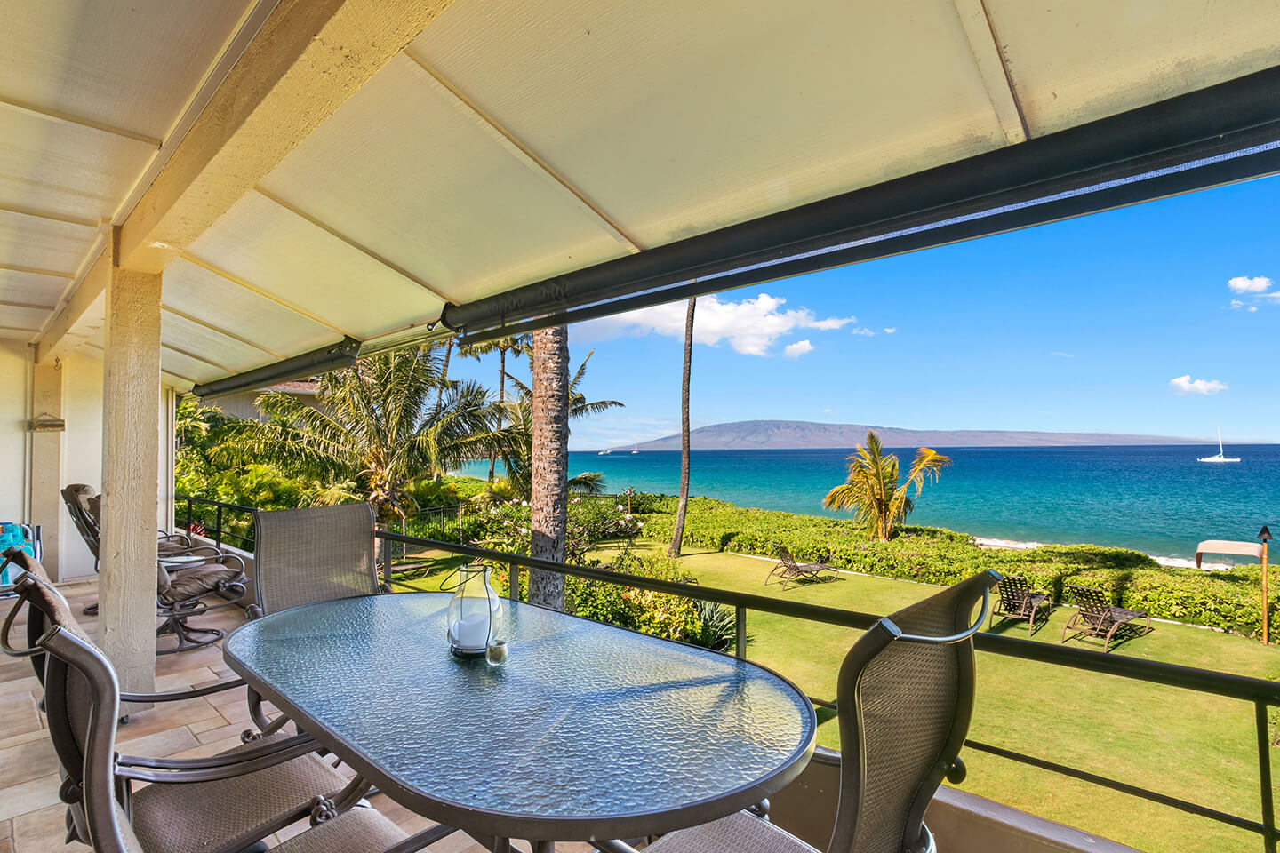 One Bedroom Oceanfront Premium Balcony