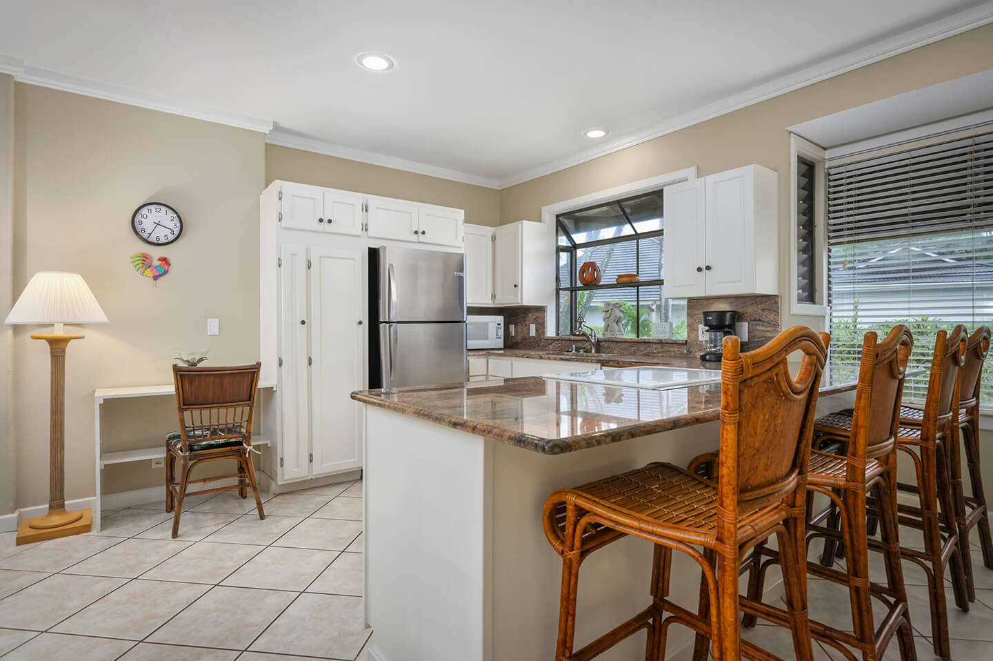 Kitchen counter top with seating