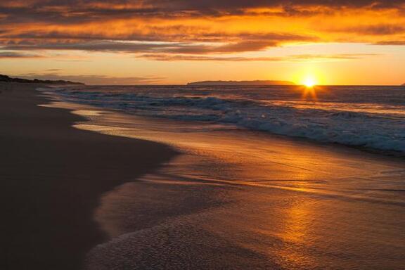 kauai-sunrise-sunset-polihale-beach-640x427.jpg